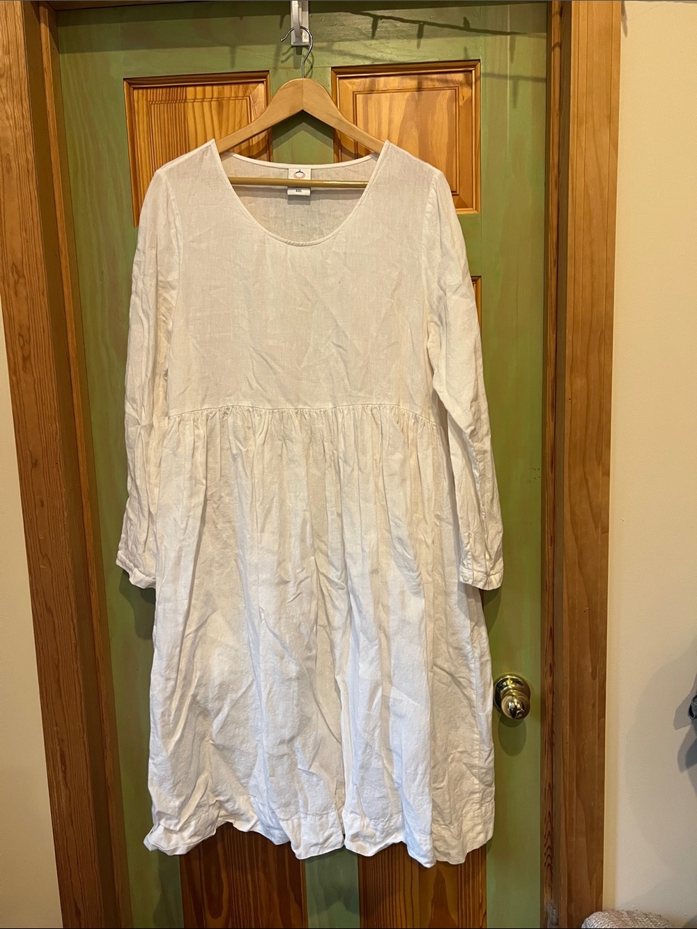 Son de Flor Long-Sleeve Midi Smock Dress in White